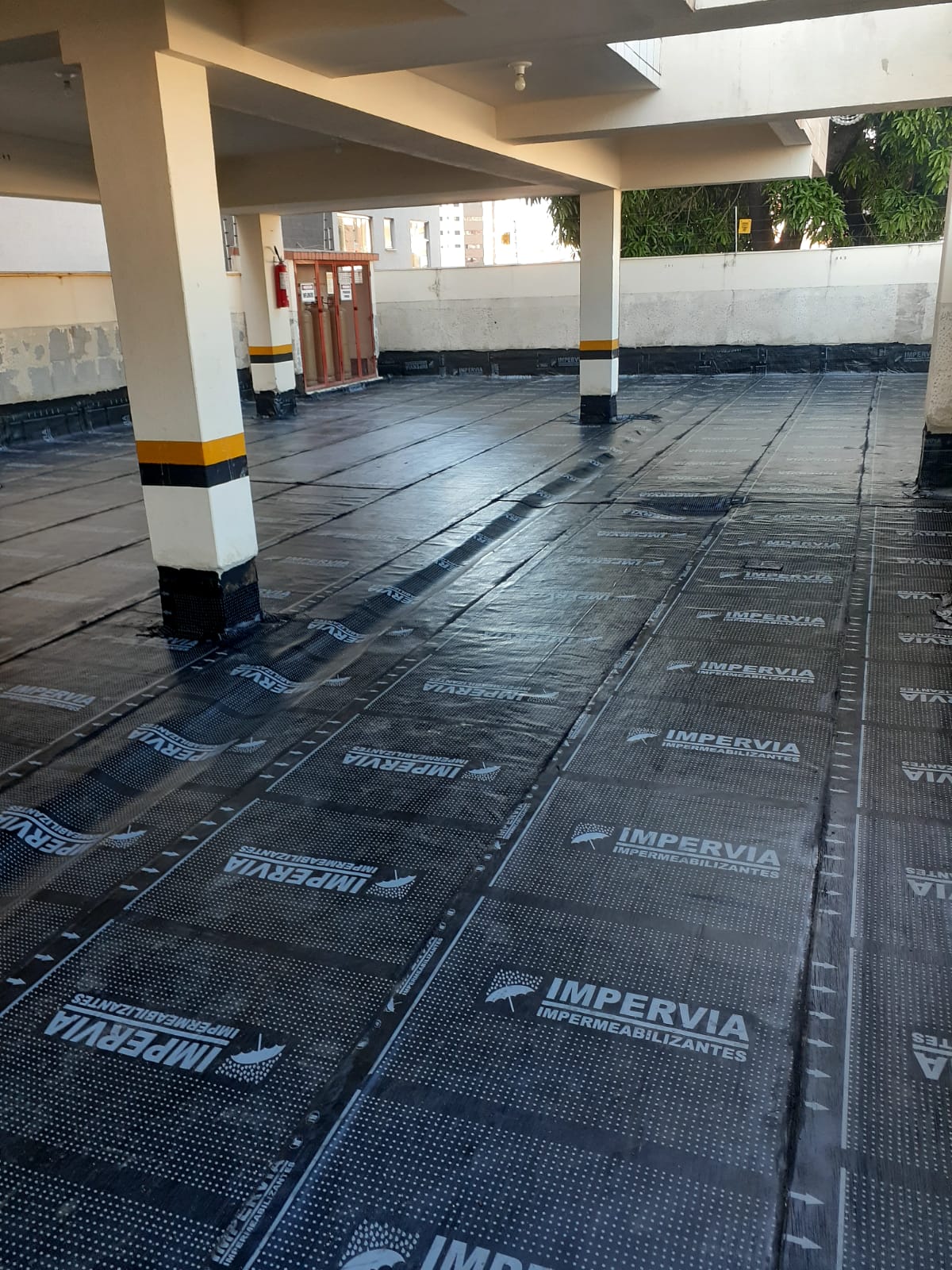 Impermeabilização de estacionamento com manta asfáltica